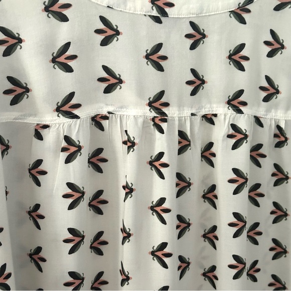 LOFT Outlet Women’s White Roll/Tab Sleeve Firefly Design Size Small - Picture 7 of 7